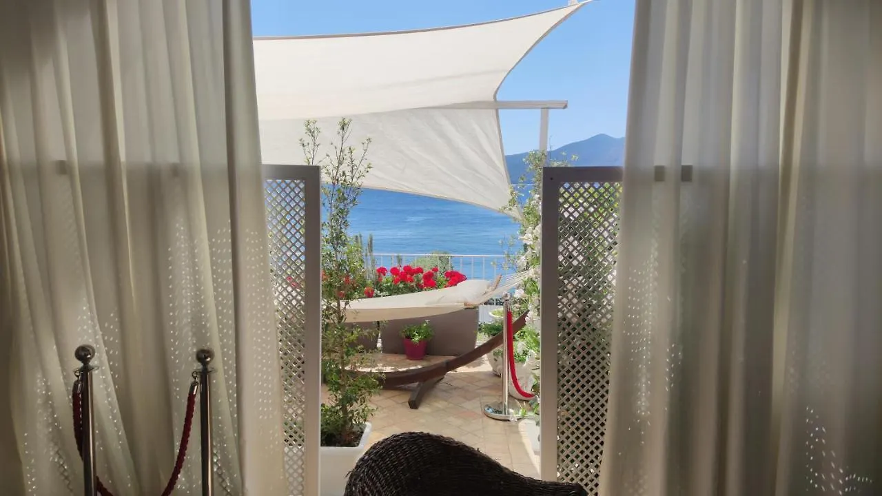 ** Guest house Halgoduria Hotel Santa Marina Salina Italy
