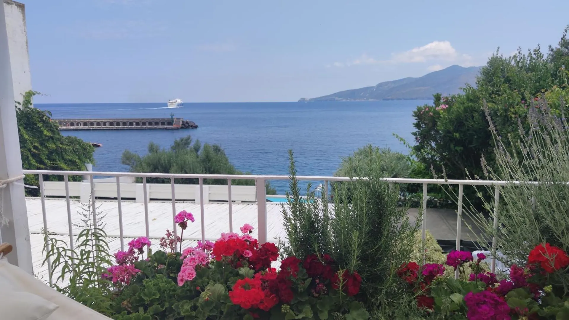 Halgoduria Hotel Santa Marina Salina Guest house